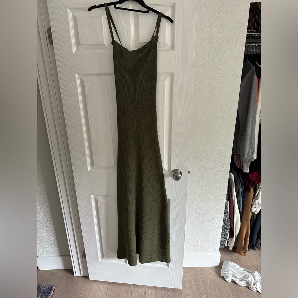 Green maxi sweater dress
